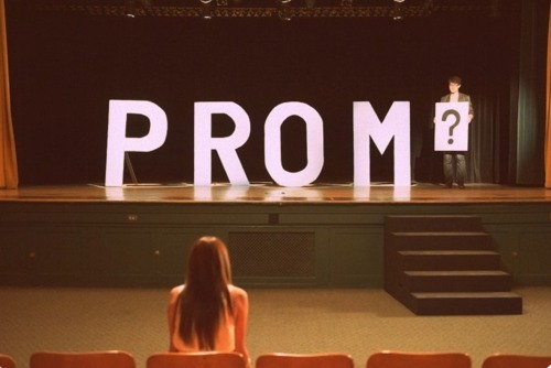 Kick the Dust Up: One Starry Barn Prom