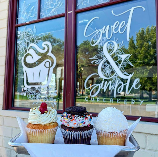 Sweet And Simple Cupcakery